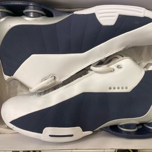 Vince Carter sneakers